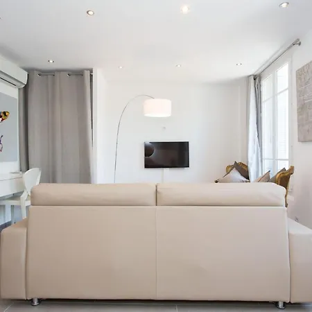 Olam Properties Heart Of Town 2 Bedroom Perfect Congress & Holidays Apartment Cannes